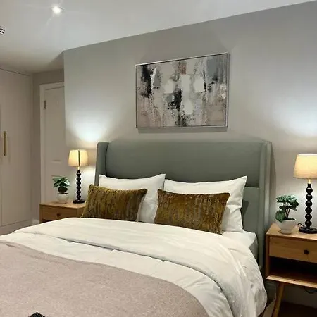 New Flat In Holland Park Apartamento Londres