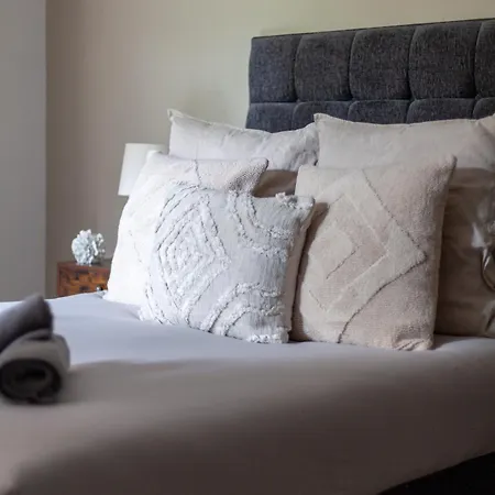The Maida Vale Flat *