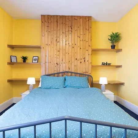 Barking Road Comfy House Homestay