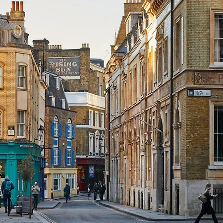 Master St. Paul's Апартаменты