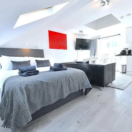 Stylish By Luxestays Fulham Apartman