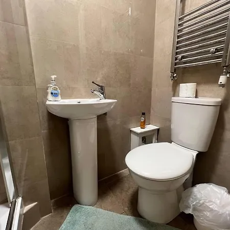 C.london, Zone 1. Double Studio, Moments From Oxford St Apartment London