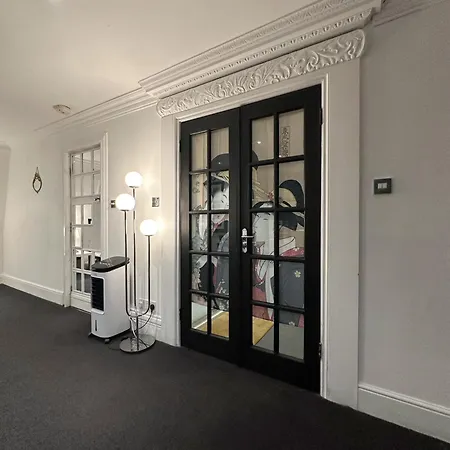 Flat - Northwest Apartment *