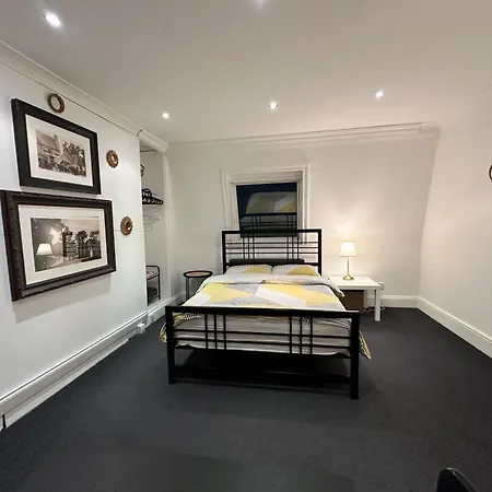 Flat - Northwest London