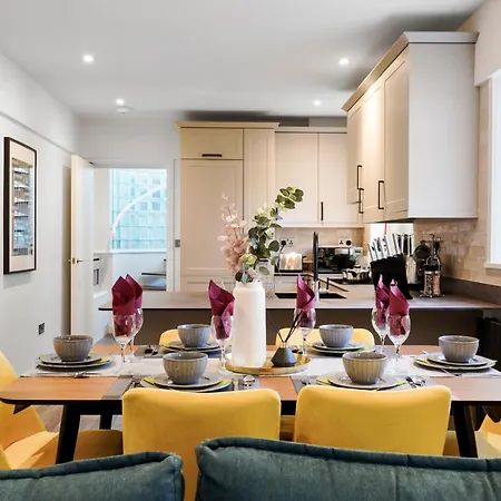 Cosy And Stunning Abode In London