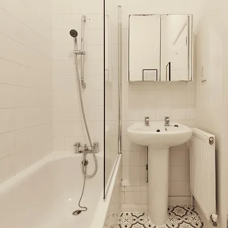 The Crystal Palace Crib - Lovely 1bdr Flat Apartment London