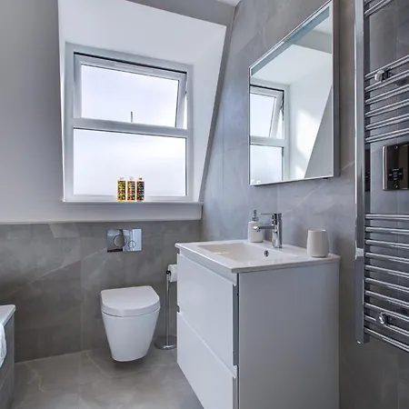 Hybrid Resi - Fulham Near Chelsea And Putney Apartment London