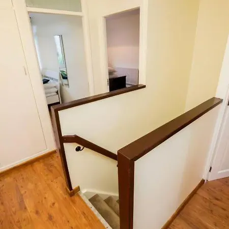 Apartment 3 Bedroom Flat In