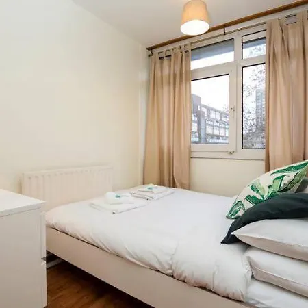 3 Bedroom Flat In Appartement Londres