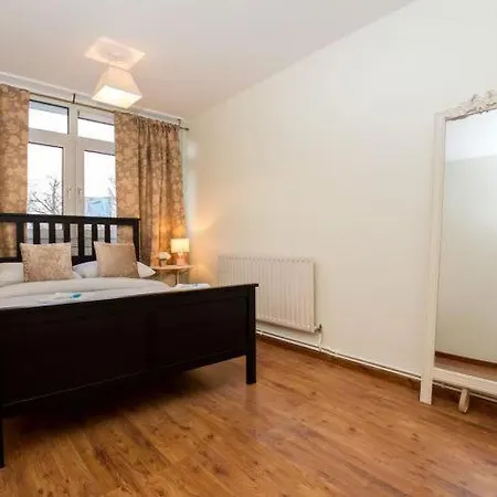 3 Bedroom Flat In *