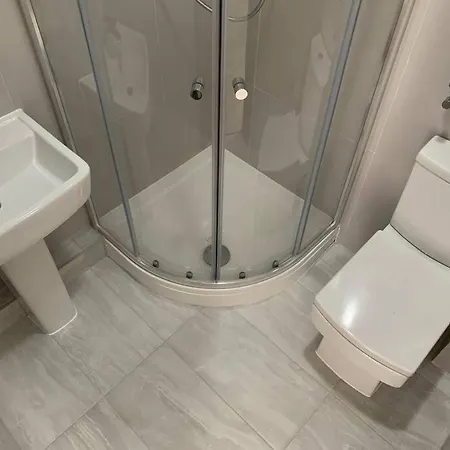 Apartment Modern Brand New Build Studio London