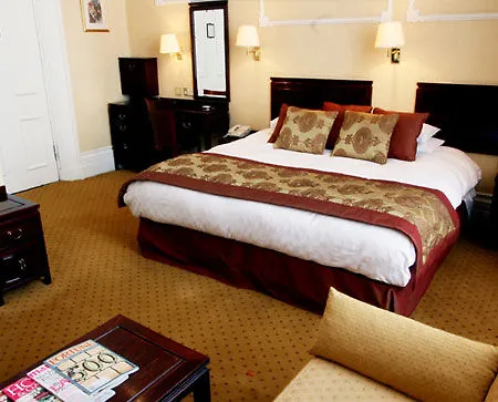 Gem Strathmore Hotel
