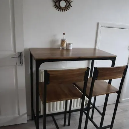 Charming 3bed In High Barnet