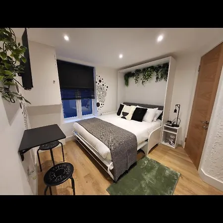 Апартаменты Innit Townhouse *
