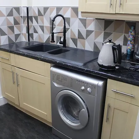 Urban Oasis: North London Apartment