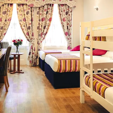 Hotel Athena