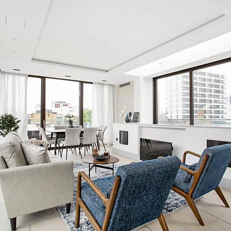 Stunning 3 Bedroom Penthouse Private Terrace Ac Apartment *