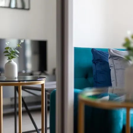 The Wandsworth Luxury Apartment *