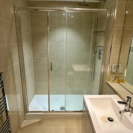 Regent Apartment *
