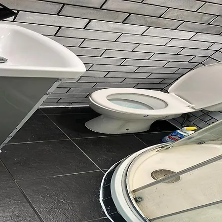 Captivating 1-bed In * London