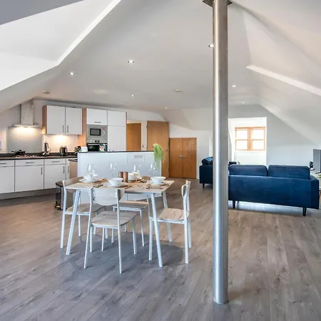 Appartamento The Loft - Spacious Luxury 2 Bed 2 Bath With Free Secure Parking And Tube Close By Londra