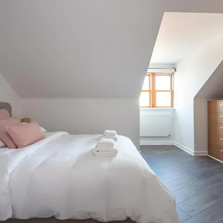 The Loft - Spacious Luxury 2 Bed 2 Bath With Free Secure Parking And Tube Close By Apartment London