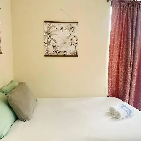Bright Flat In Bricklane-aldgate London