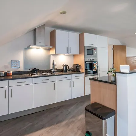 The Loft - Spacious Luxury 2 Bed 2 Bath With Free Secure Parking And Tube Close By Apartment *
