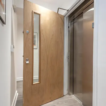 Apartment The Loft - Spacious Luxury 2 Bed 2 Bath With Free Secure Parking And Tube Close By *