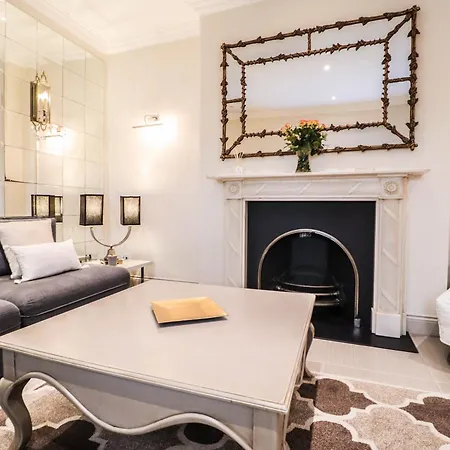 Lovely Kensington In A Prime Location Apartment