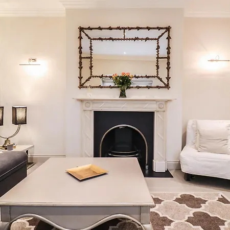 Lovely Kensington In A Prime Location