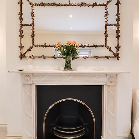 Lovely Kensington In A Prime Location