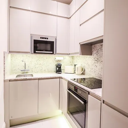 Lovely Kensington In A Prime Location * London