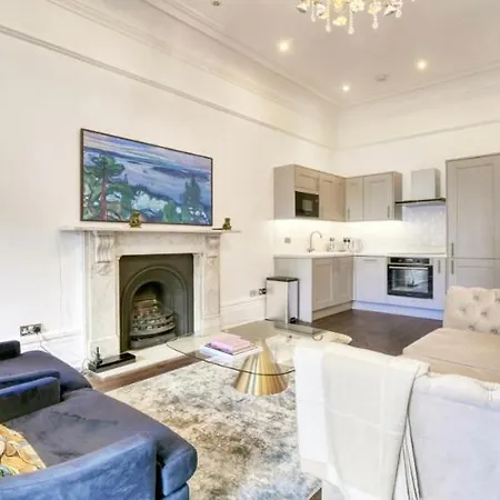 Apartment Kensington High Street *
