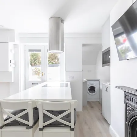 Sleek & Well-connected Flat Archway! Apartment London