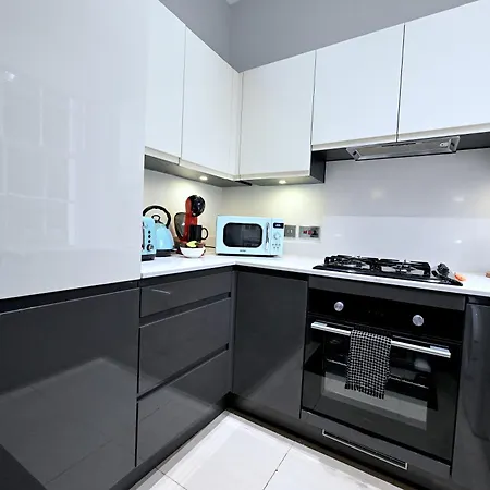 Stunning 4 Bedroom Flat In Regent's Park - Abbey Rd *