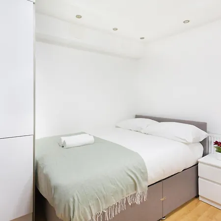 Eurostar Budget - Next To Kings Cross & Eurostar Train Station 3* Лондон