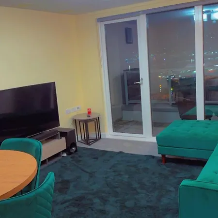 Homestay Luxury 2 Bedroom Around Lcy Airport London