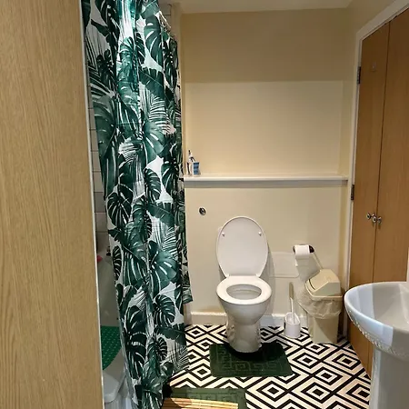 Luxury 2 Bedroom Around Lcy Airport *