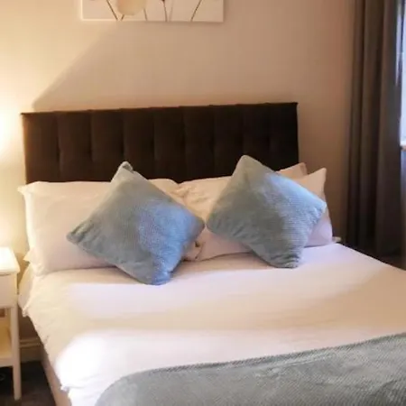 Eurostar Budget - Next To Kings Cross & Eurostar Train Station 3* Лондон