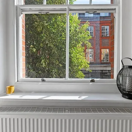 Small One-bed Flat, Payment Required Straight Away, Host Will Message After You've Made A Reservation