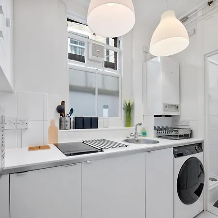 Apartment Small One-bed Flat, Payment Required Straight Away, Host Will Message After You've Made A Reservation *