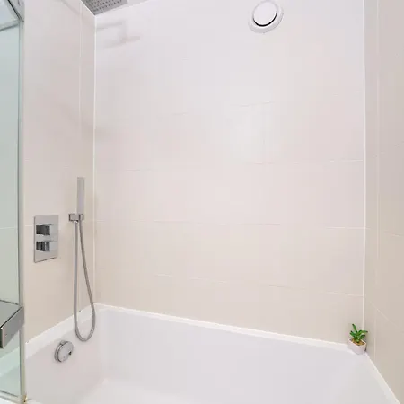 En-suite In Zone 1 Homestay