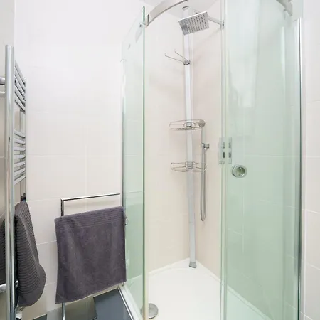 En-suite In Zone 1 Homestay London