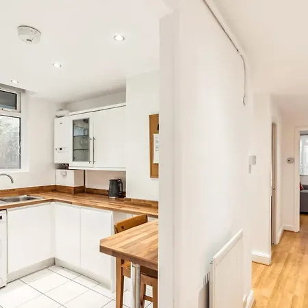 Apartment Spacious Ground Floor - Fab Location