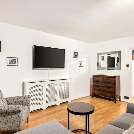 Apartment Spacious Ground Floor - Fab Location