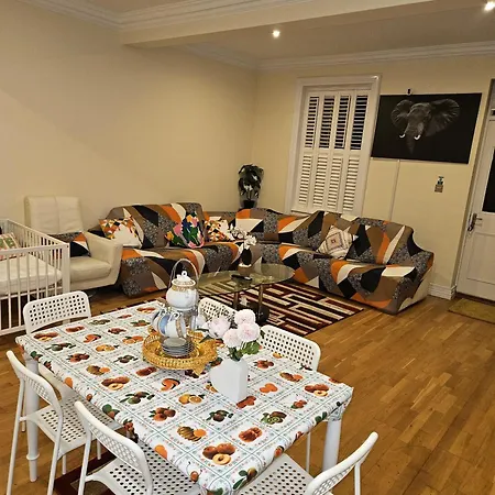 London Heathrow Glamour Mansion House *