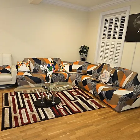 Guest house London Heathrow Glamour Mansion House