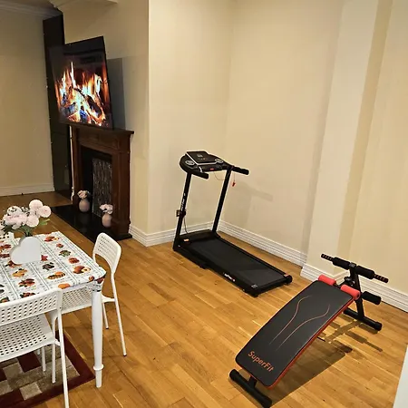 London Heathrow Glamour Mansion House *