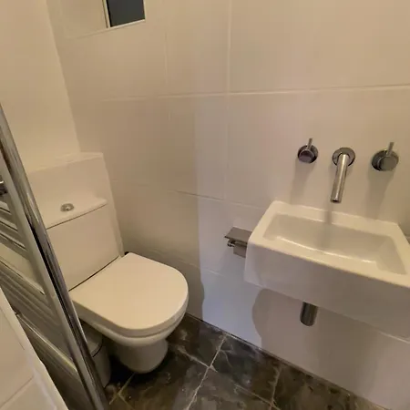Great Value With Garden In Tufnell Park Near Emirates Stadium And 10 Mins To Kings Cross London